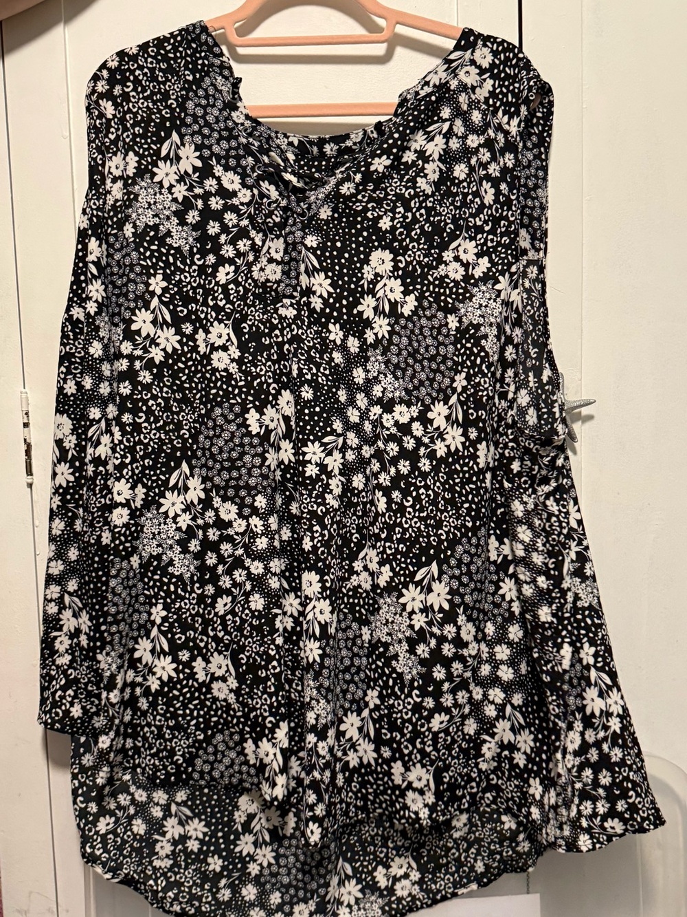 Torrid Women's Black & White Floral Harper/Georgette